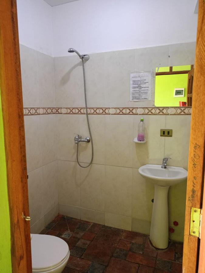 Hostal Тороторо Экстерьер фото